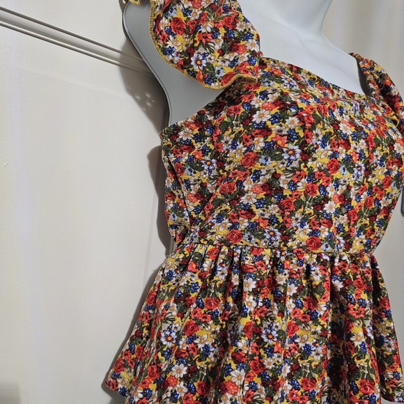 Floral Ruffle Sleeve Blouse - Picture 2 of 5